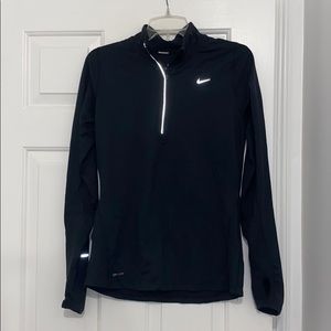 Nike running quart zip pullover